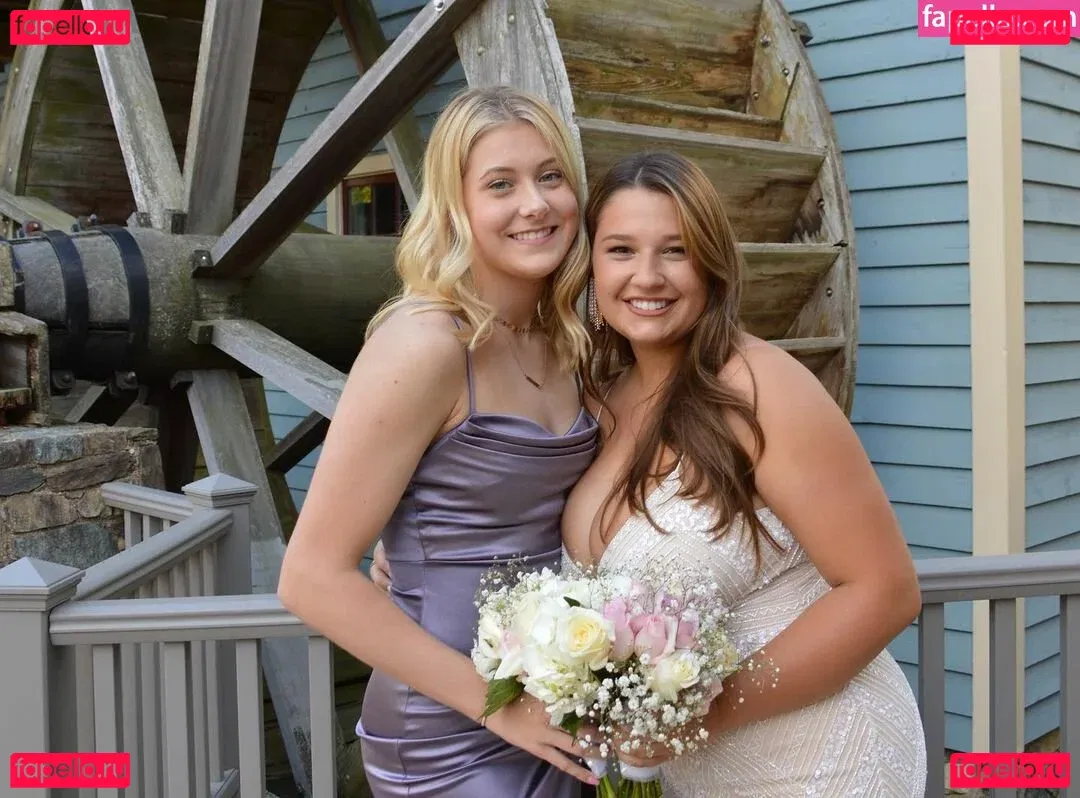 Grace H Onlyfans Photo Gallery 