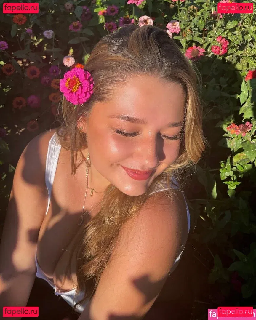 Grace H Onlyfans Photo Gallery 