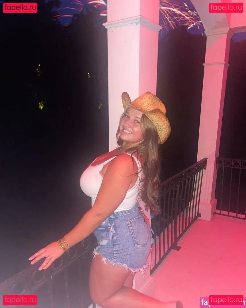 Grace H Onlyfans Photo Gallery 