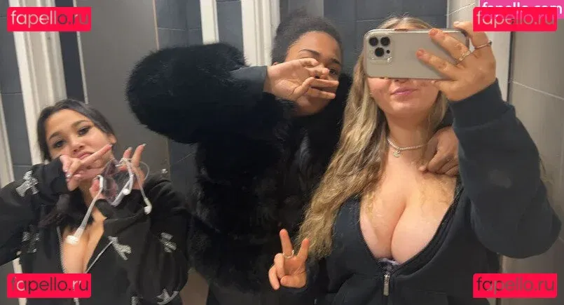 Grace H Onlyfans Photo Gallery 