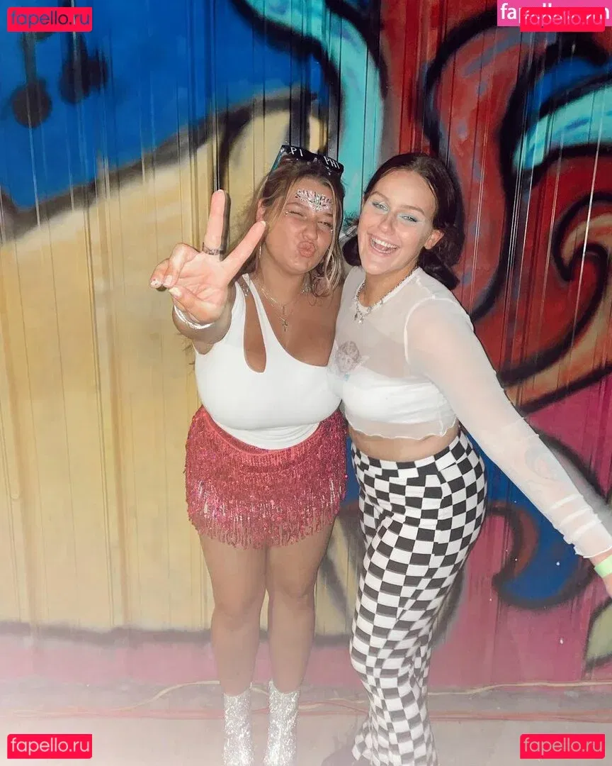 Grace H Onlyfans Photo Gallery 