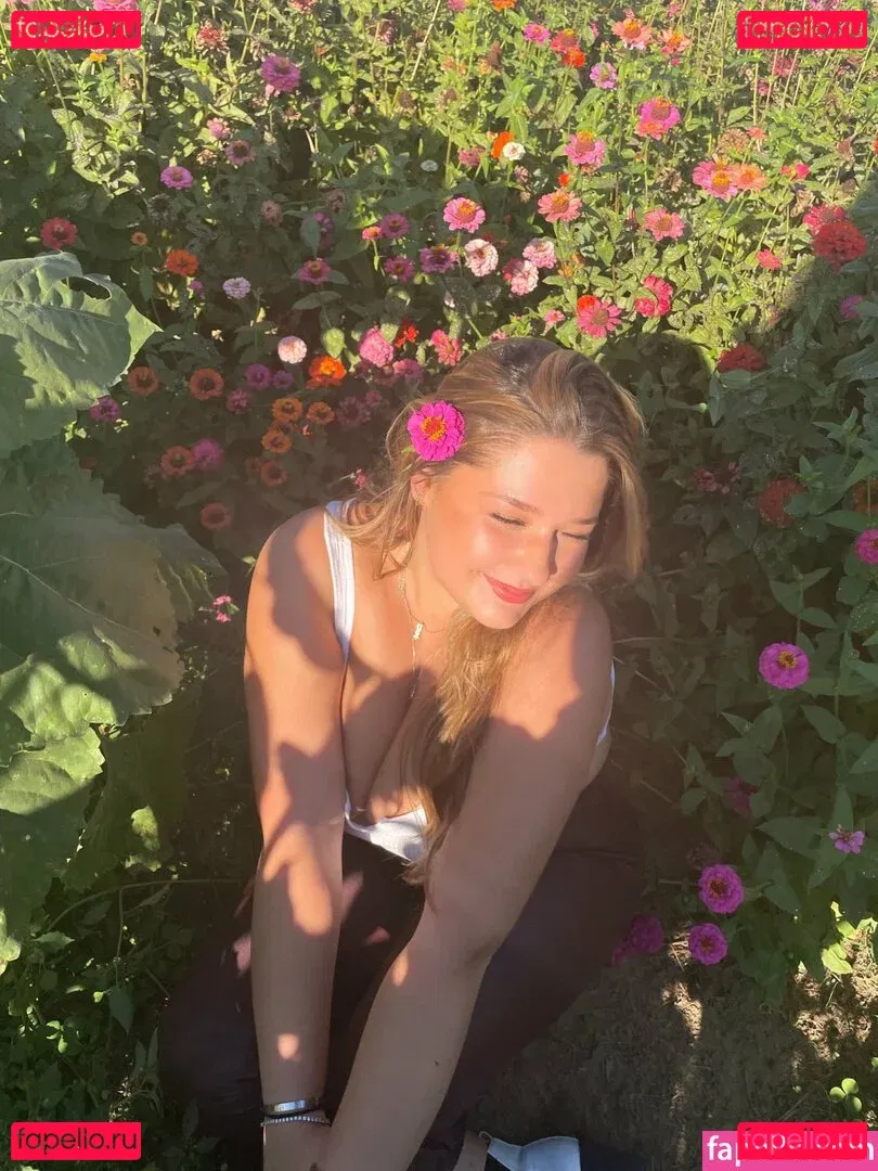 Grace H Onlyfans Photo Gallery 