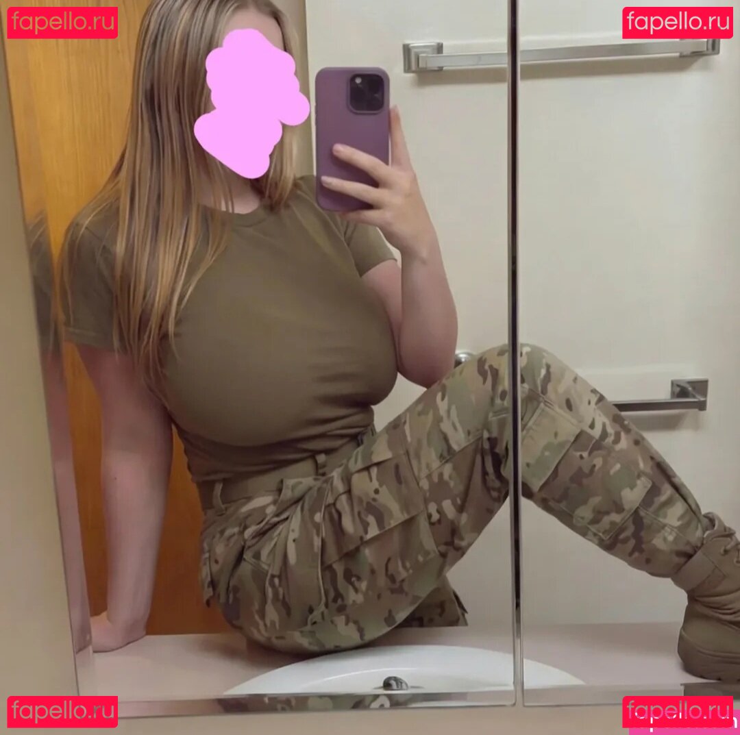 masked_mia05 / maskedmia05 Onlyfans Photo Gallery 