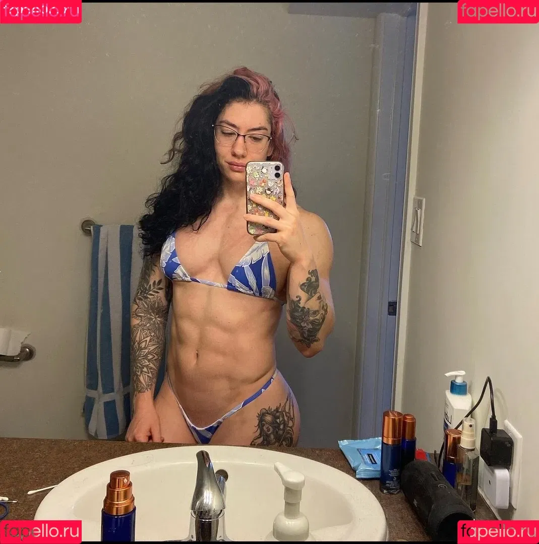 Natasha Aughey Onlyfans Photo Gallery 