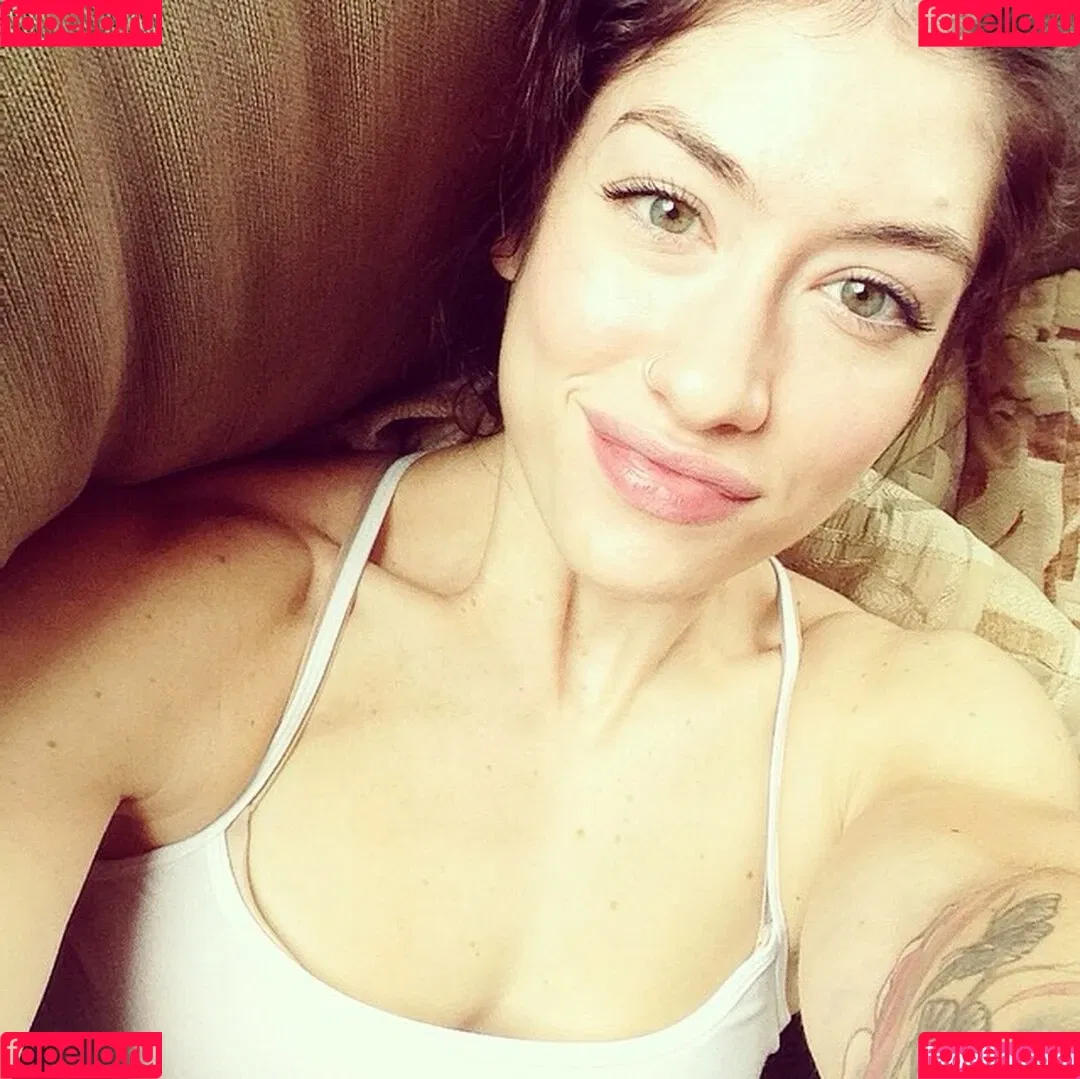 Natasha Aughey Onlyfans Photo Gallery 