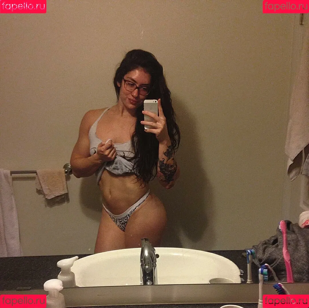 Natasha Aughey Onlyfans Photo Gallery 