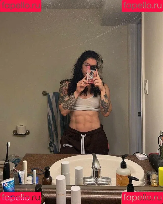 Natasha Aughey Onlyfans Photo Gallery 