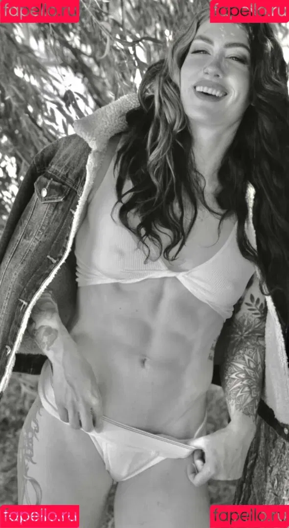 Natasha Aughey Onlyfans Photo Gallery 