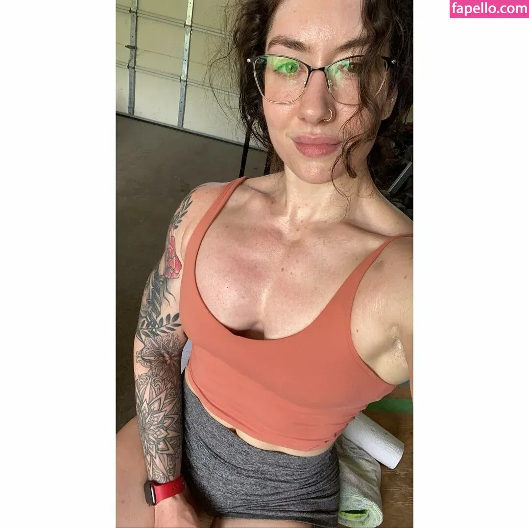 Natasha Aughey Onlyfans Photo Gallery 