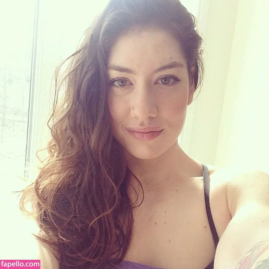 Natasha Aughey Onlyfans Photo Gallery 