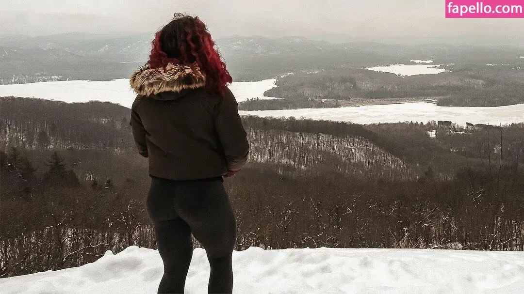 Natasha Aughey Onlyfans Photo Gallery 