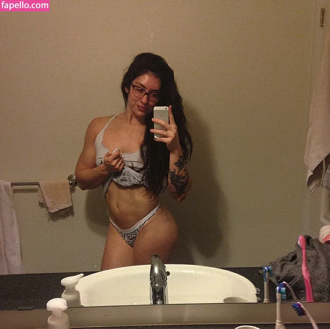 Natasha Aughey Onlyfans Photo Gallery 