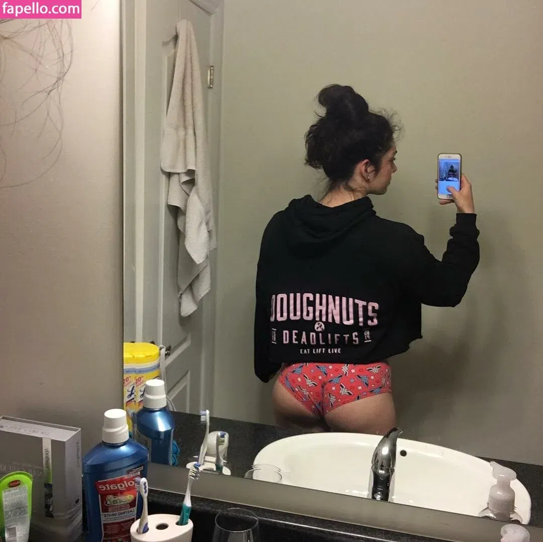 Natasha Aughey Onlyfans Photo Gallery 