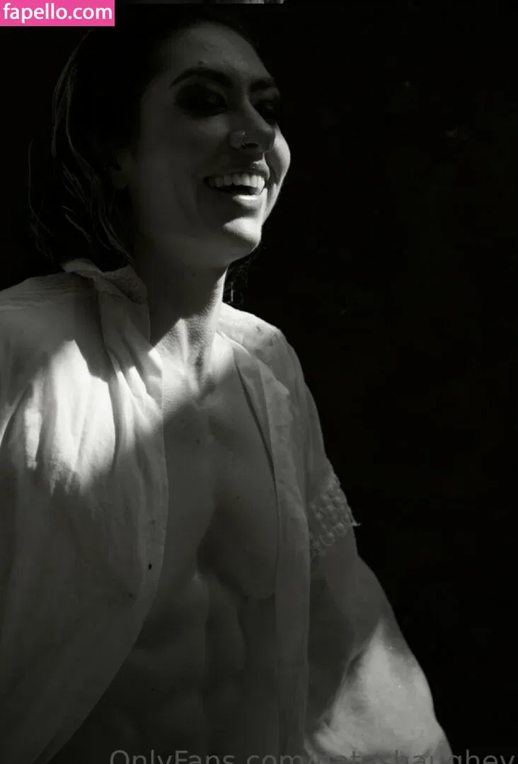 Natasha Aughey Onlyfans Photo Gallery 