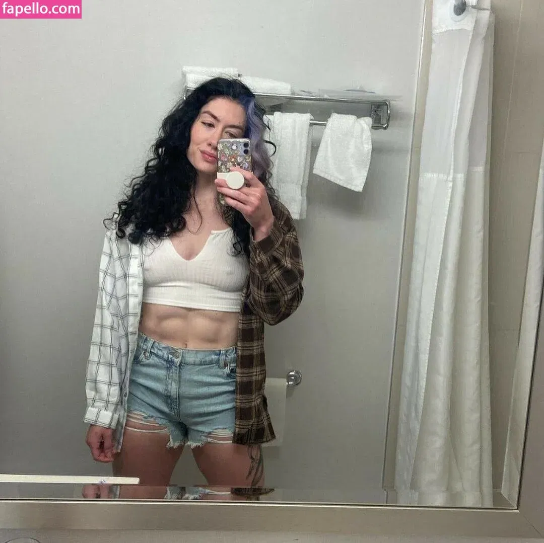 Natasha Aughey Onlyfans Photo Gallery 