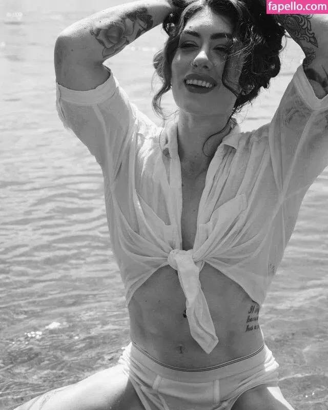 Natasha Aughey Onlyfans Photo Gallery 