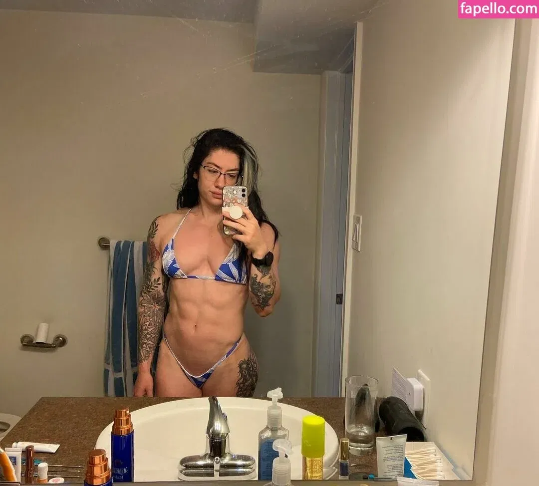 Natasha Aughey Onlyfans Photo Gallery 