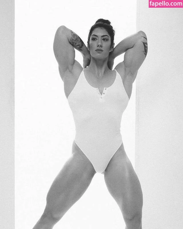 Natasha Aughey Onlyfans Photo Gallery 