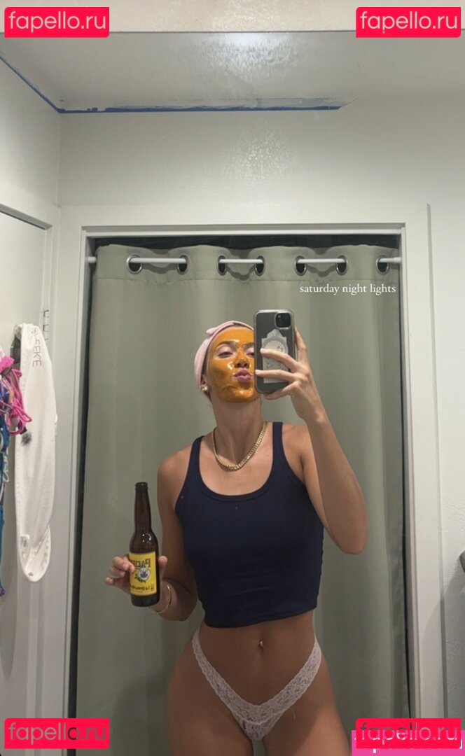 Kamaile Manol / Maibody Onlyfans Photo Gallery 