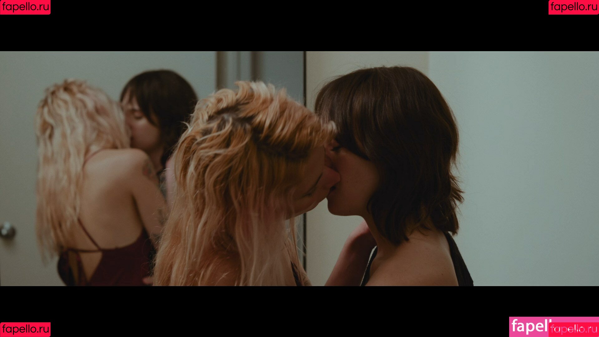 Voyeur Dolls Onlyfans Photo Gallery 