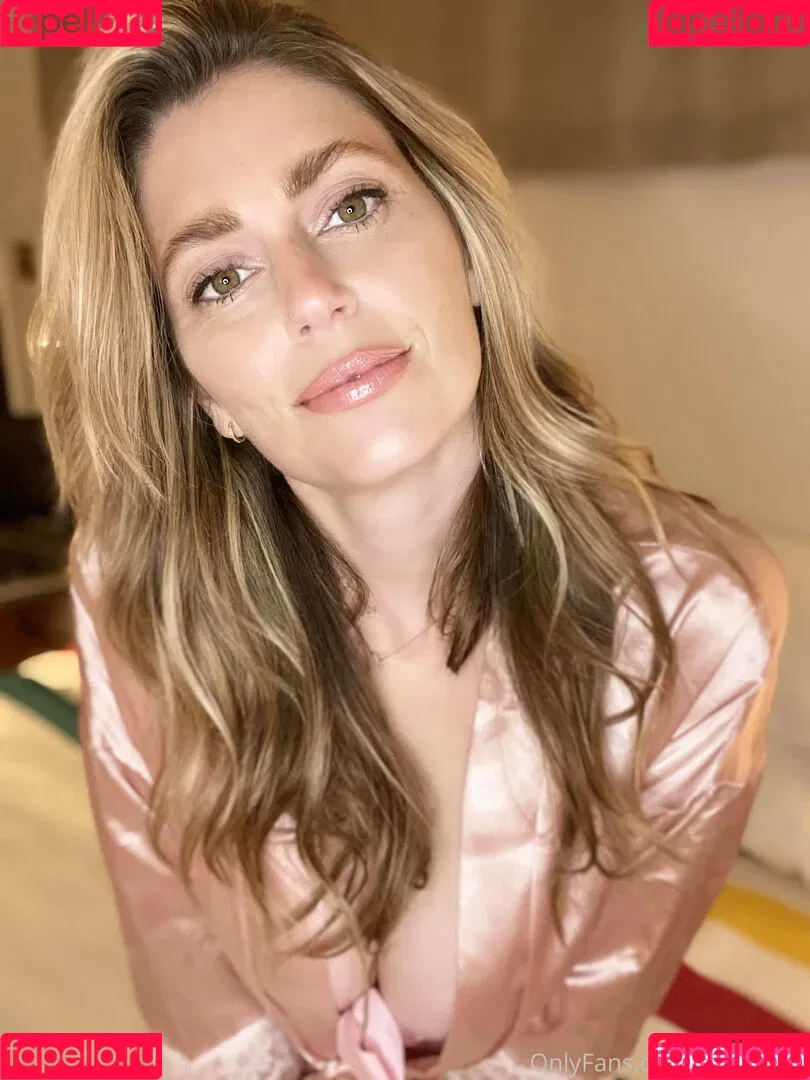diorasbox Onlyfans Photo Gallery 