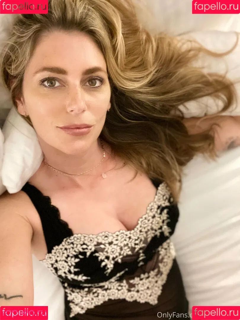 diorasbox Onlyfans Photo Gallery 