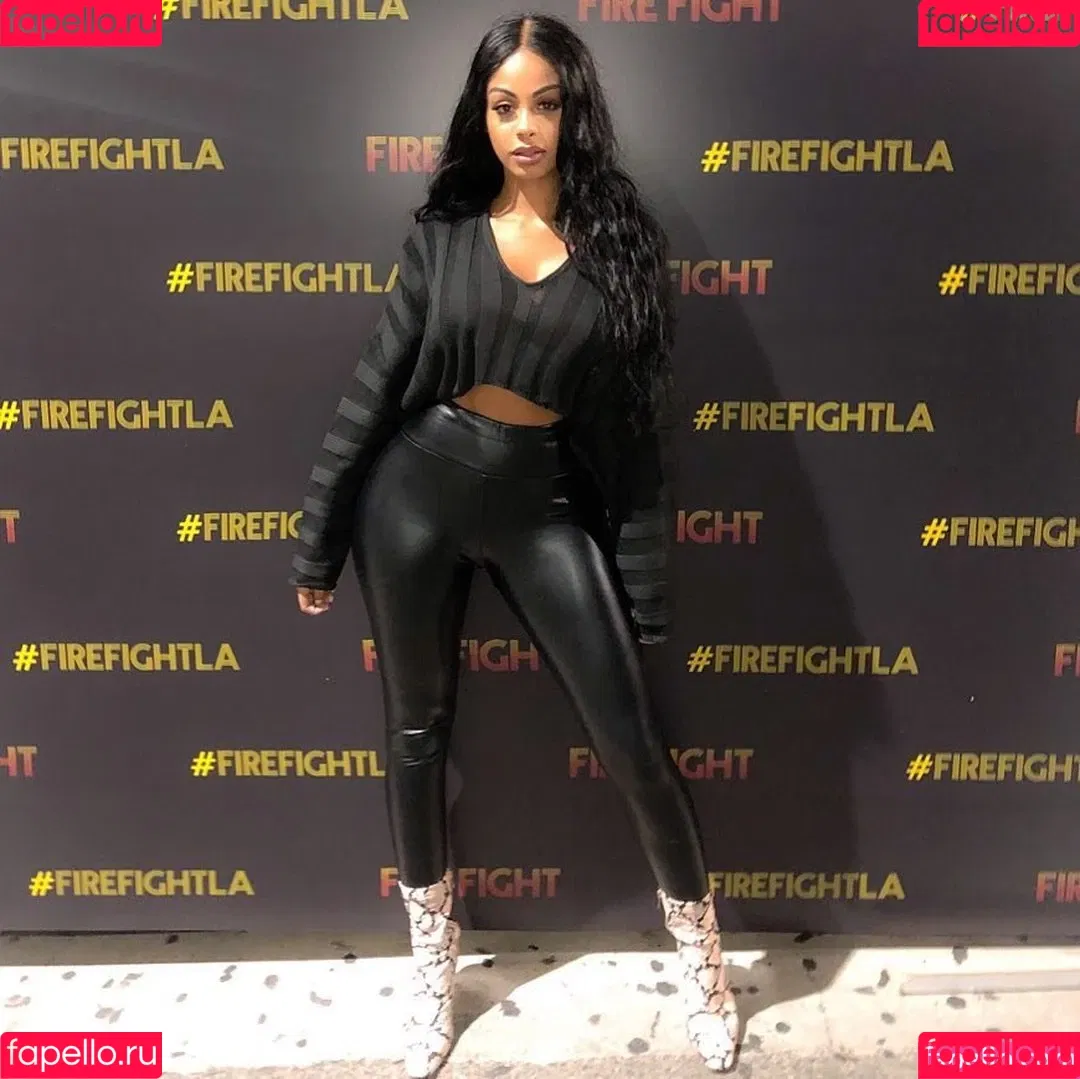 Ana Montana Onlyfans Photo Gallery 