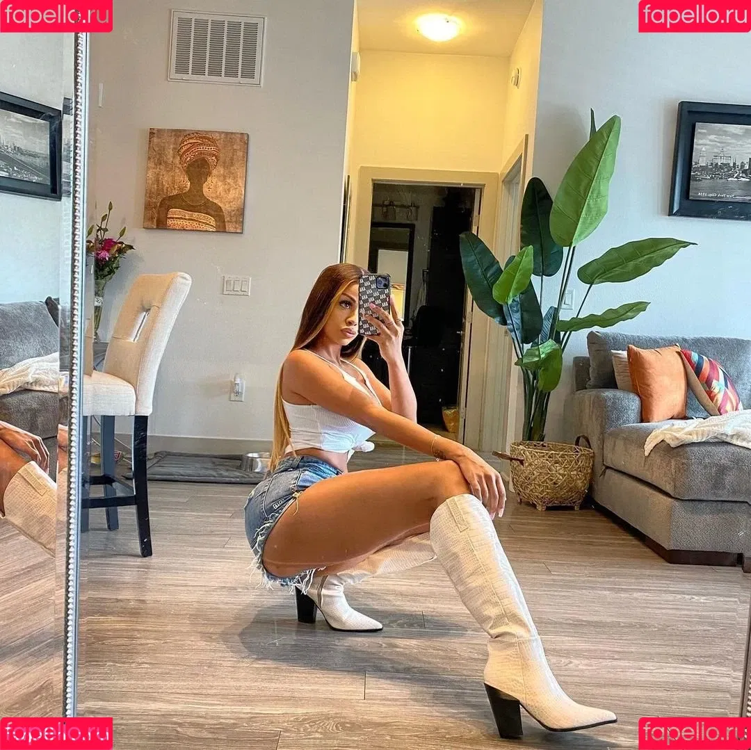 Ana Montana Onlyfans Photo Gallery 