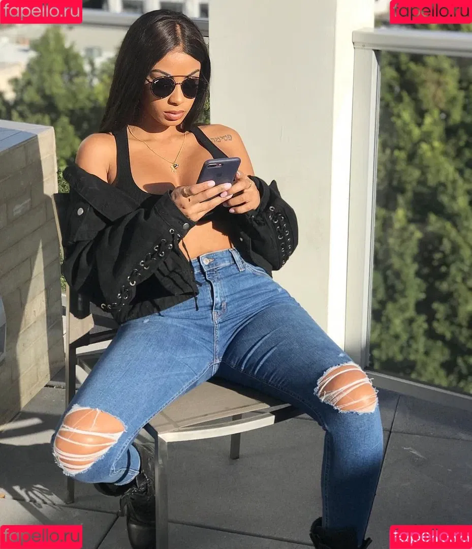 Ana Montana Onlyfans Photo Gallery 