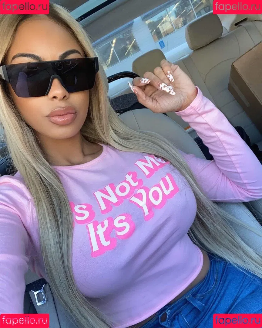 Ana Montana Onlyfans Photo Gallery 