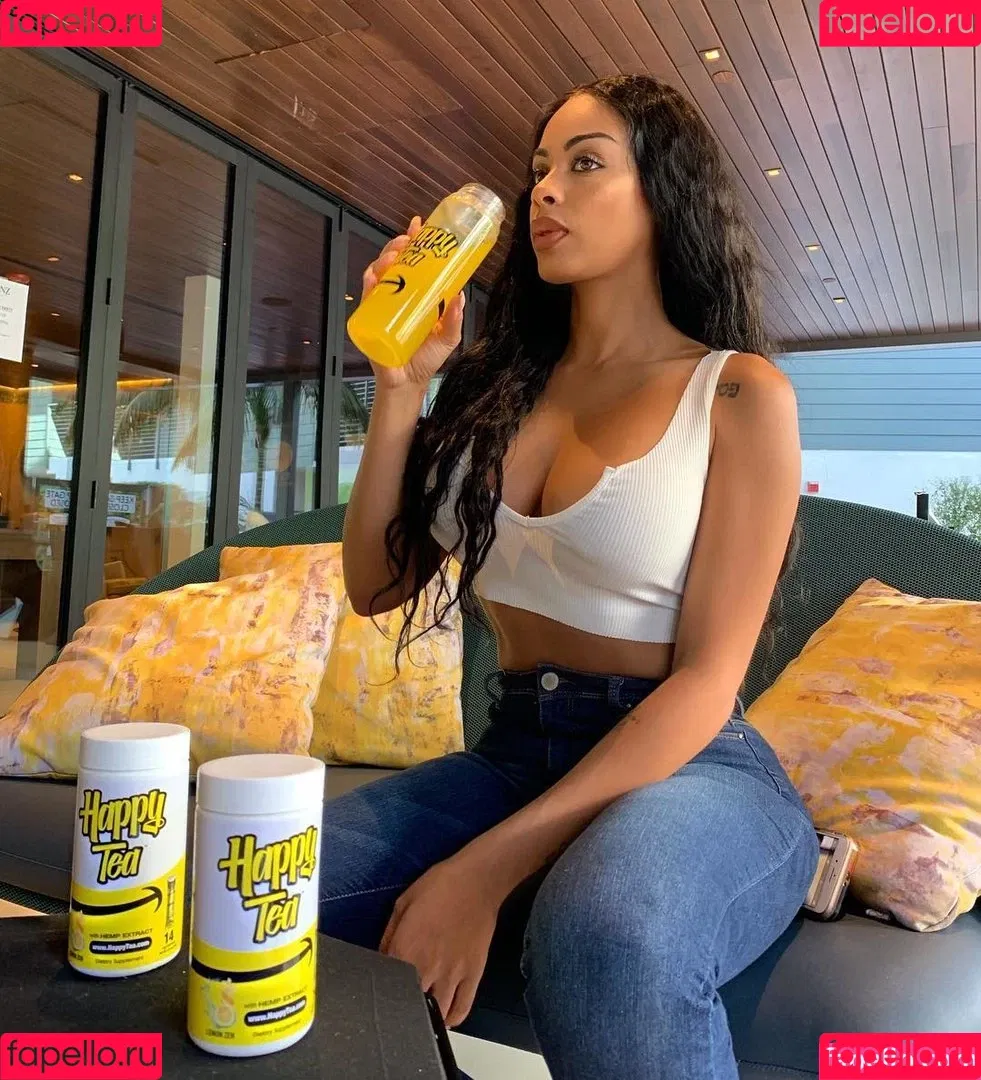 Ana Montana Onlyfans Photo Gallery 