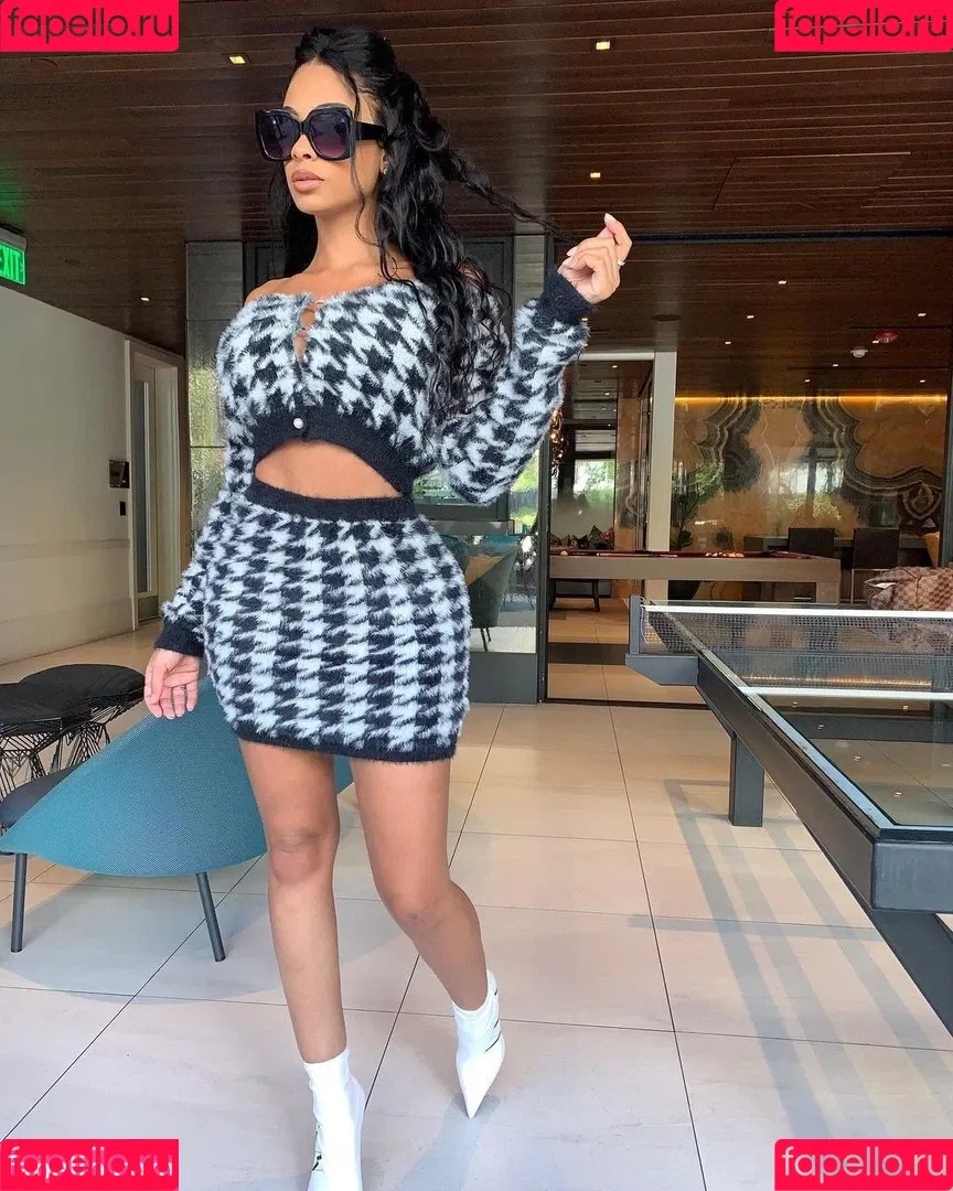 Ana Montana Onlyfans Photo Gallery 