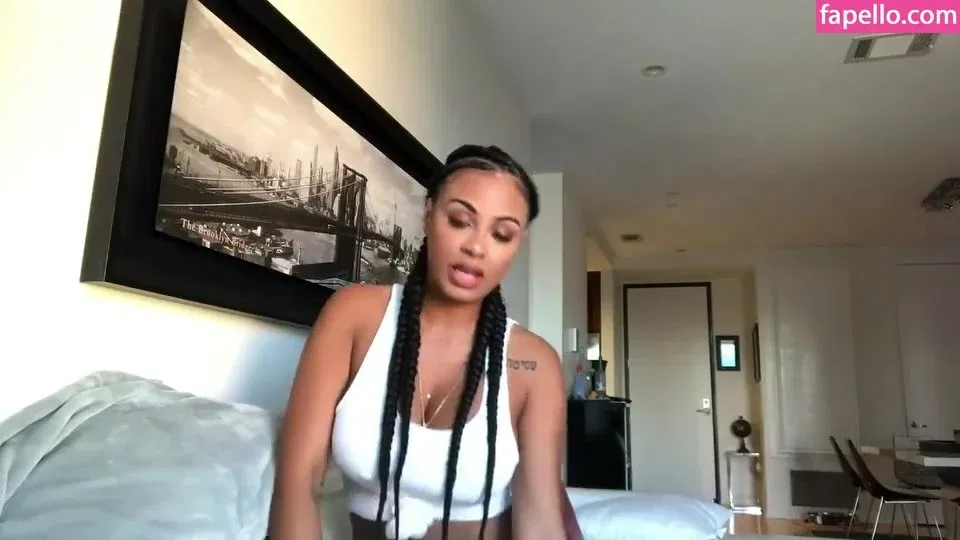 Ana Montana Onlyfans Photo Gallery 