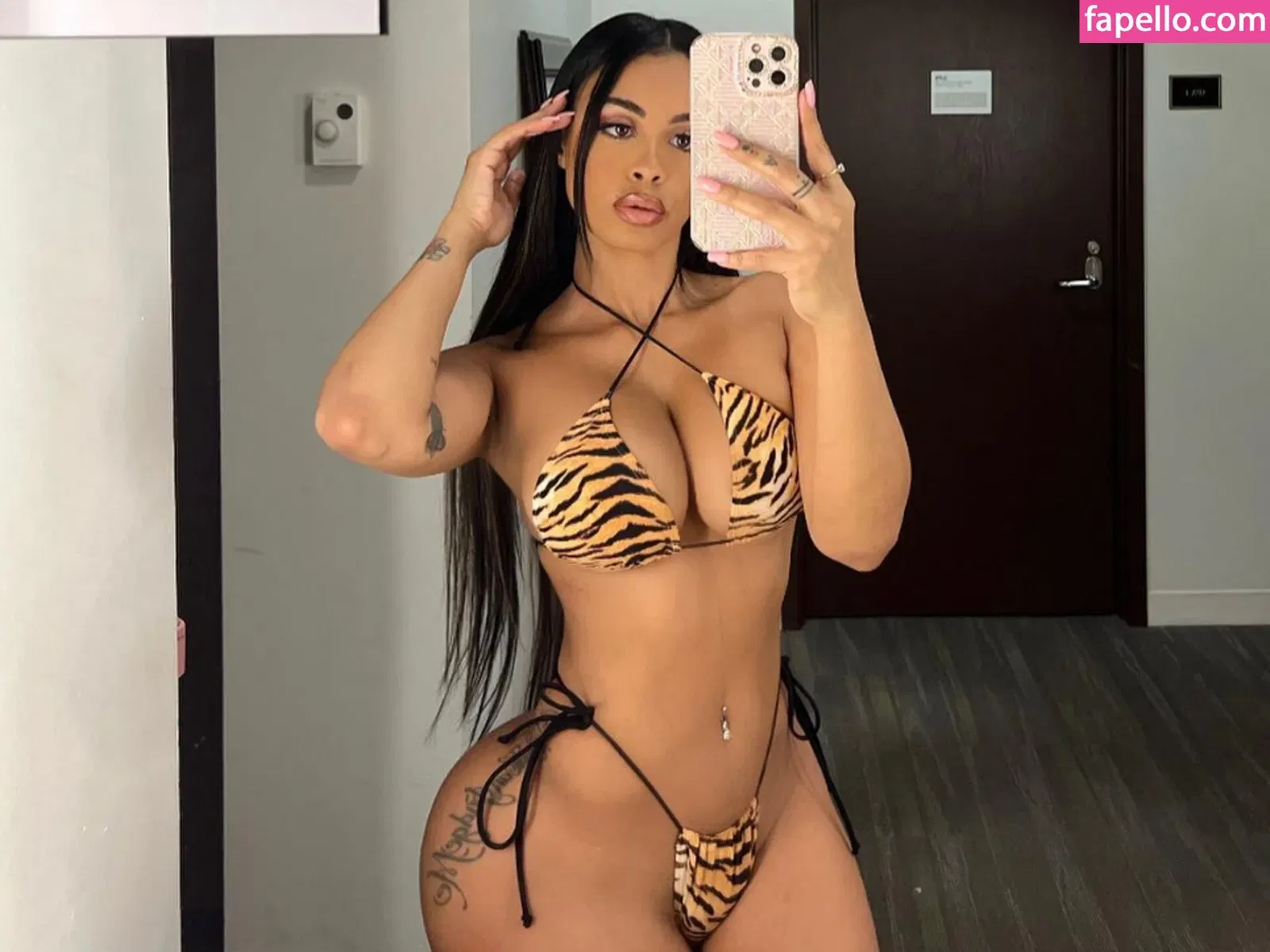 Ana Montana Onlyfans Photo Gallery 