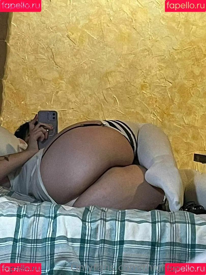 thighsockstk Onlyfans Photo Gallery 