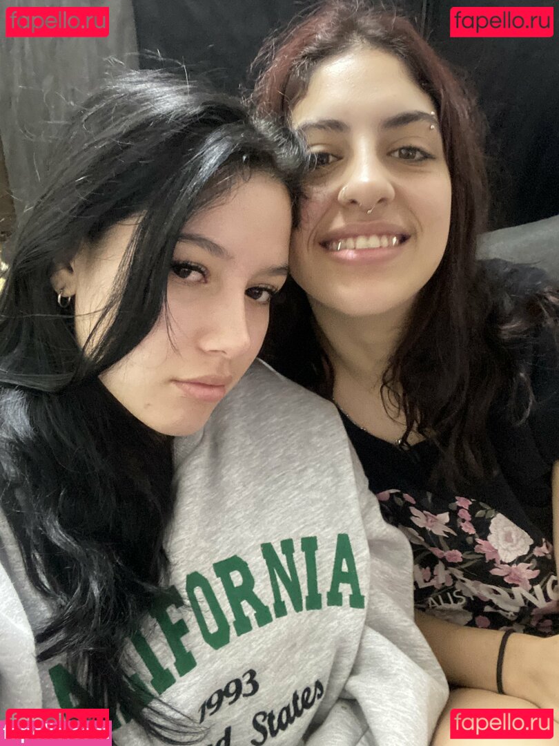 mikuserafini Onlyfans Photo Gallery 