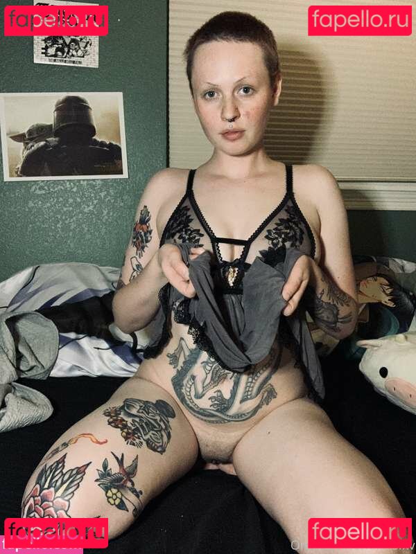 Lilith_Bat / frvit_bat Onlyfans Photo Gallery 