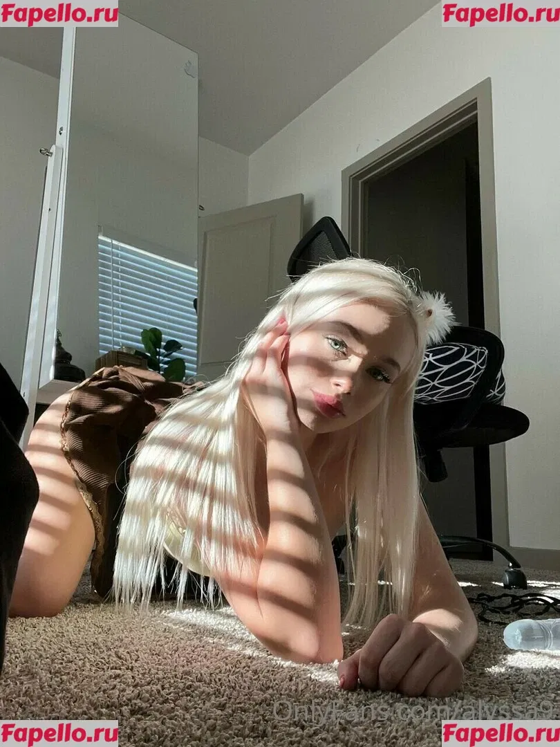 alyssa9 Onlyfans Photo Gallery 