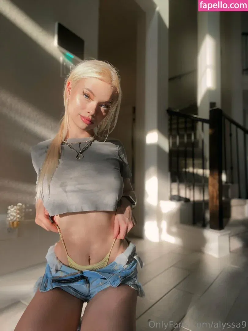 alyssa9 Onlyfans Photo Gallery 