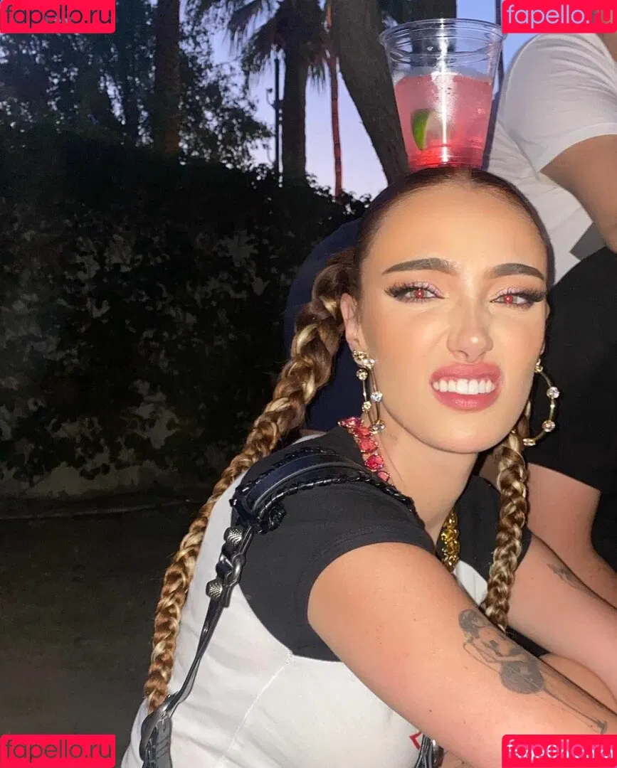 Olivia OBrien Onlyfans Photo Gallery 