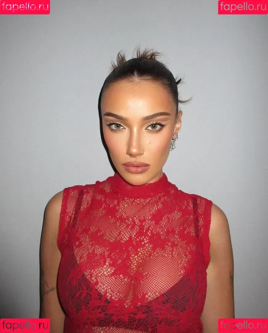 Olivia OBrien Onlyfans Photo Gallery 