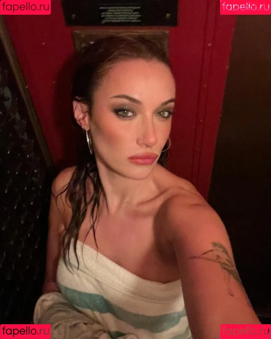 Olivia OBrien Onlyfans Photo Gallery 