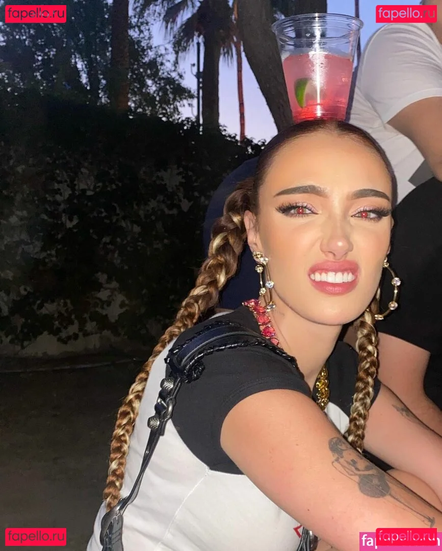 Olivia OBrien Onlyfans Photo Gallery 