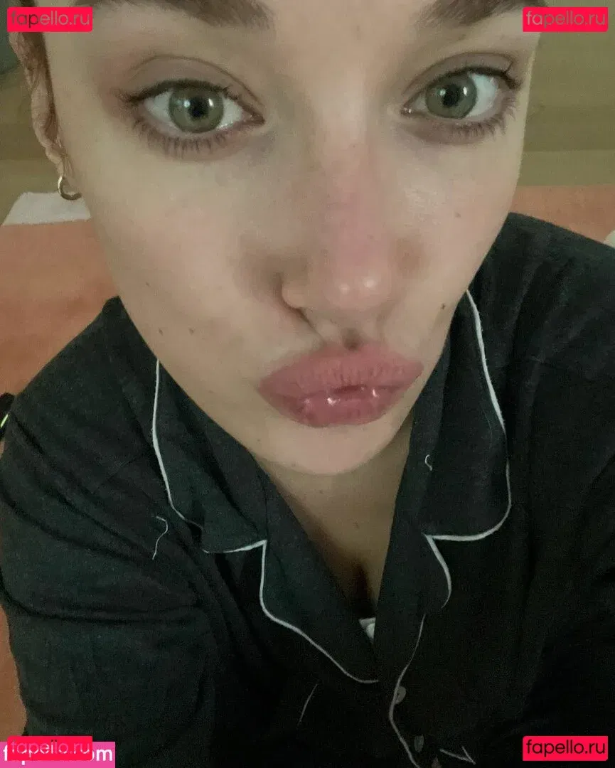 Olivia OBrien Onlyfans Photo Gallery 