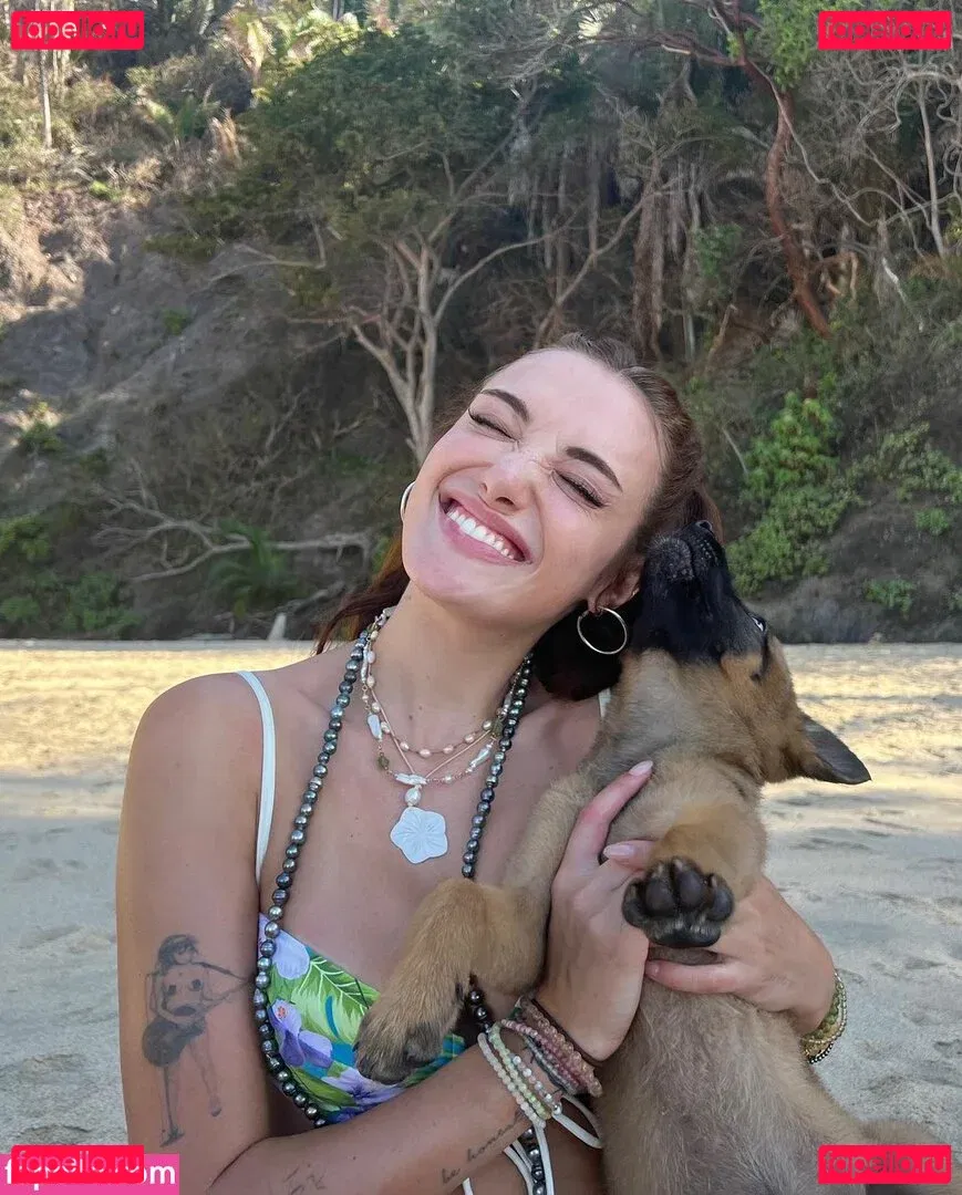 Olivia OBrien Onlyfans Photo Gallery 