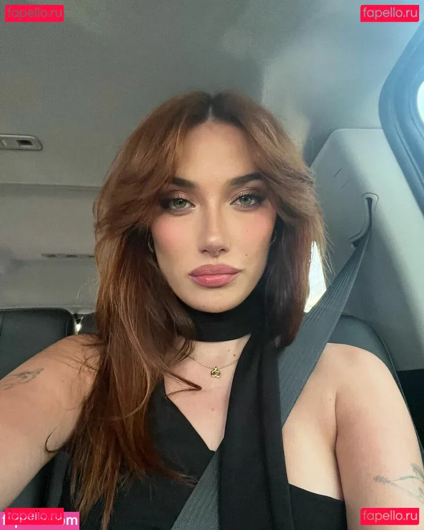 Olivia OBrien Onlyfans Photo Gallery 