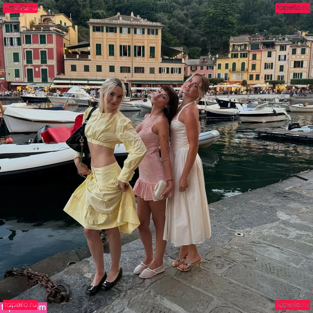 Olivia OBrien Onlyfans Photo Gallery 