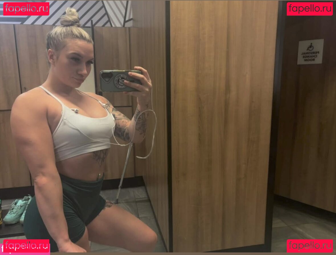 Taylor Flewin / taylorflewin / taylorwhitetv Onlyfans Photo Gallery 