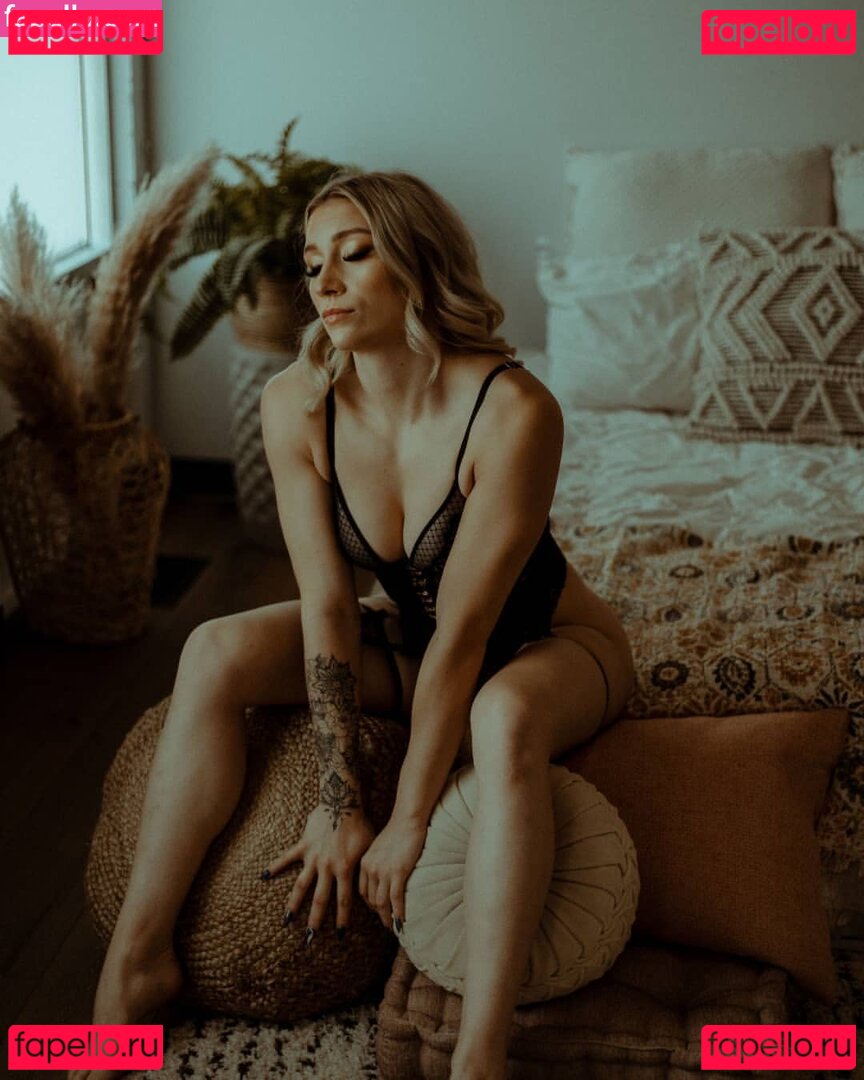 Taylor Flewin / taylorflewin / taylorwhitetv Onlyfans Photo Gallery 