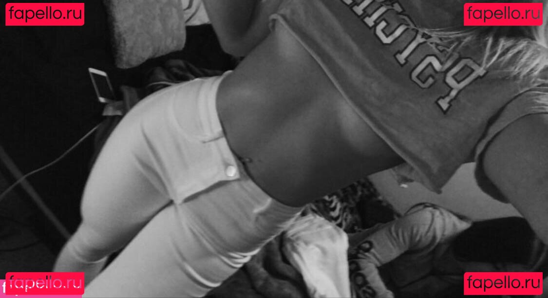 Taylor Flewin / taylorflewin / taylorwhitetv Onlyfans Photo Gallery 